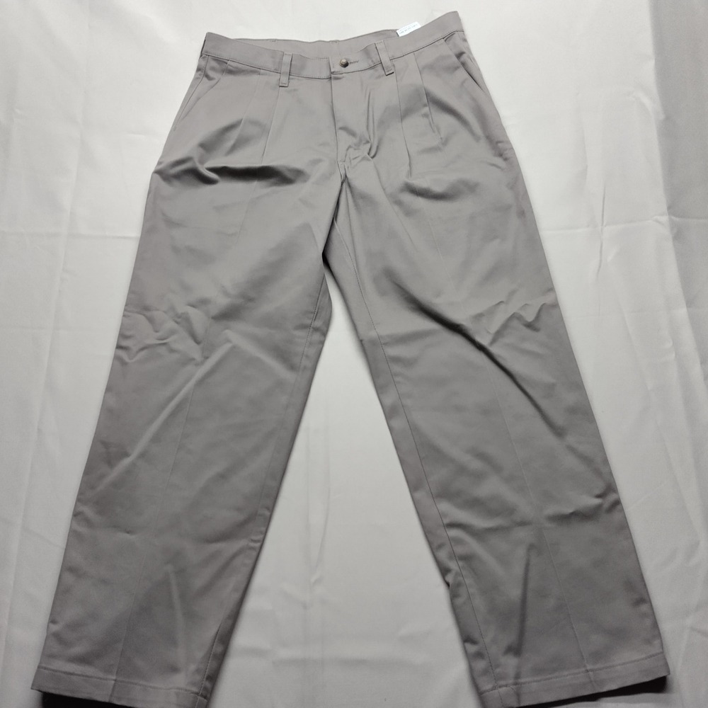 Timber Creek by Wrangler Mens Pleated Chino Pants Khaki 34x29 69710NK